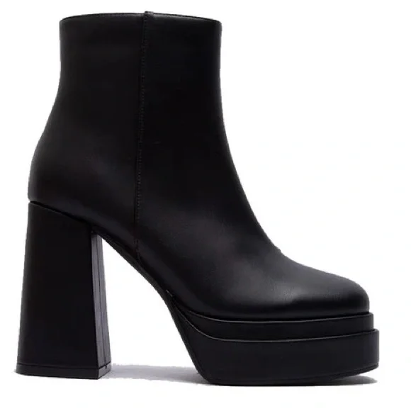 Last Pair! Qupid Black Elevated Zip Up Chunky Heel Platform Moto Boot Ankle Boot - Picture 3 of 5